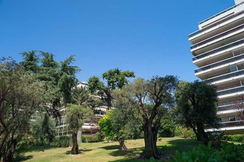 Residence Pierre & Vacances La Rostagne Ζουάν λε Πιν Εξωτερικό φωτογραφία
